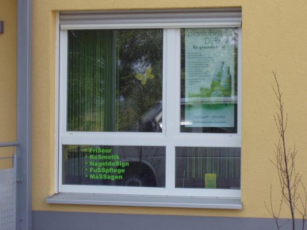 Kunststofffenster weiß mit Unterlicht als Festverglasung
