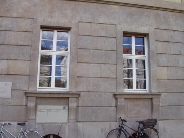 Holzfenster mit Wetterschenkel, Kämpferprofil und Sprossen