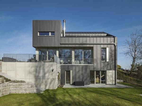 Schiebetüren und Festverglasungen in Alu-Holz