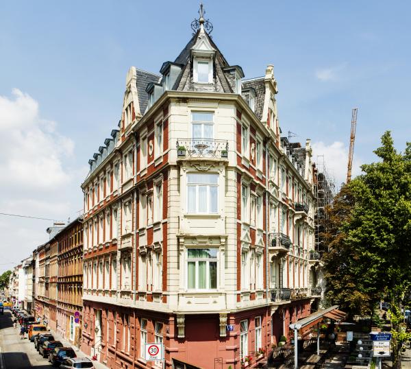 Holzfenster mit Wetterschenkel 