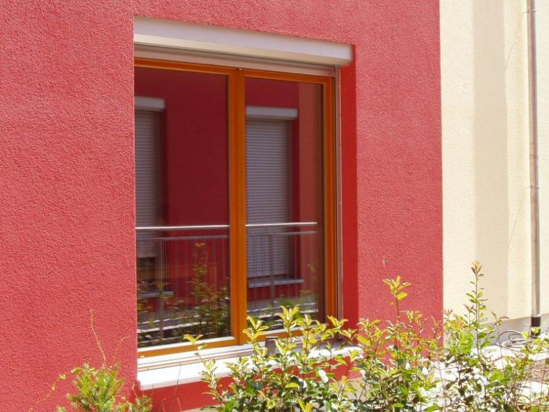 Holzfenster mit Unterlicht und Vorbaurollladen